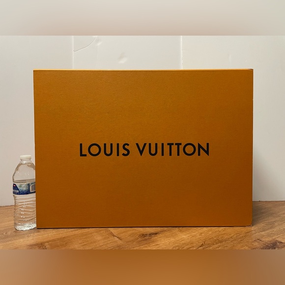 Louis Vuitton huge giant empty storage Box foldable magnetic with top handle 23” - Picture 1 of 13